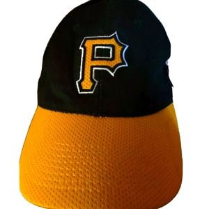 Men's Pittsburgh Pirates Logo Baseball Hat Cap Black Hook and Loop Adjustable